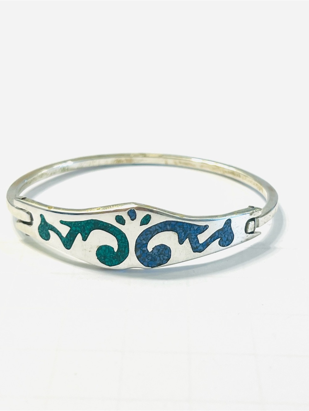 Vintage Alpaca Mexico Sterling Silver Turquoise Chip Inlay Clip Bangle bracelet